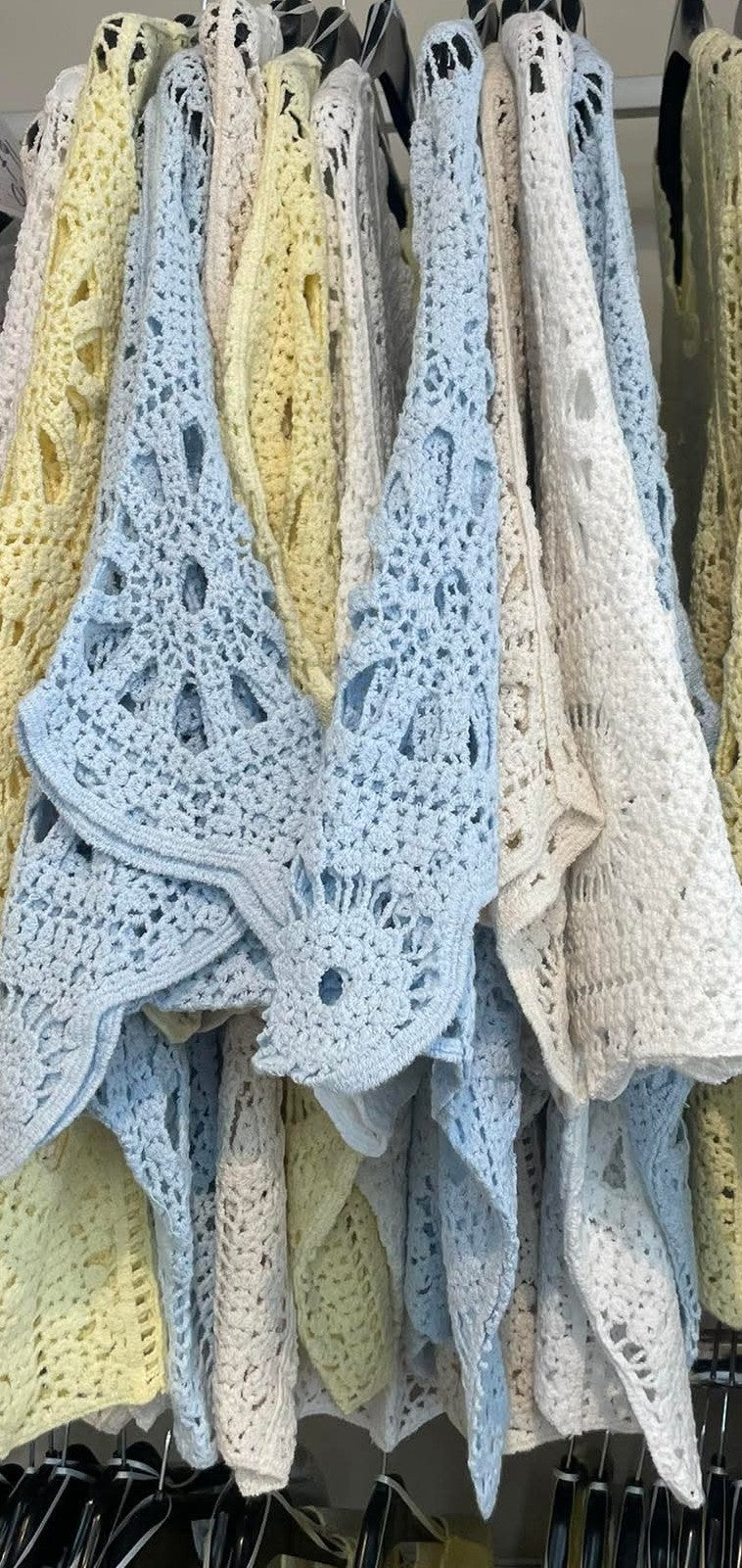 Zena  Scallop Hem Crochet Tops
