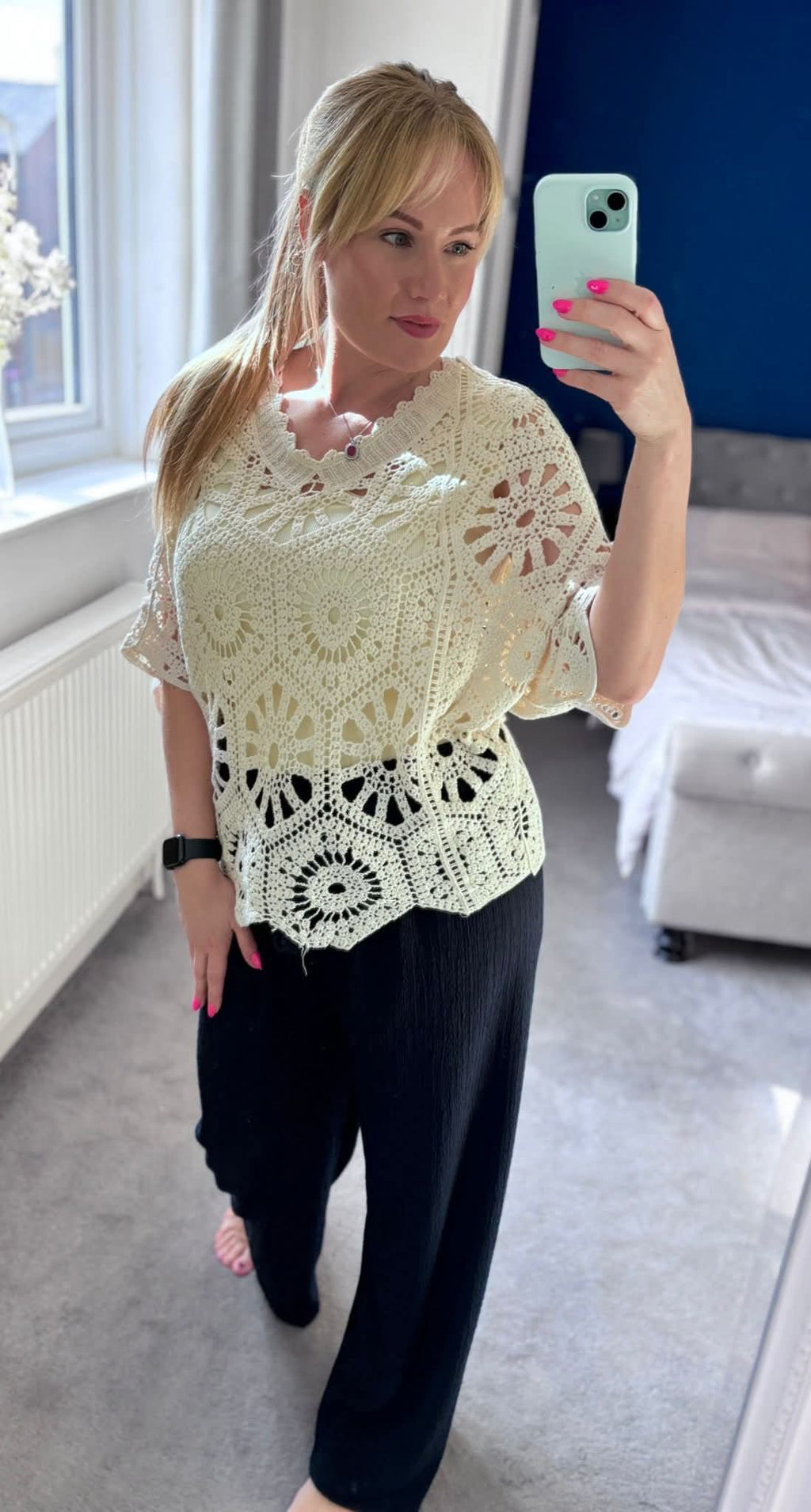 Zena  Scallop Hem Crochet Tops
