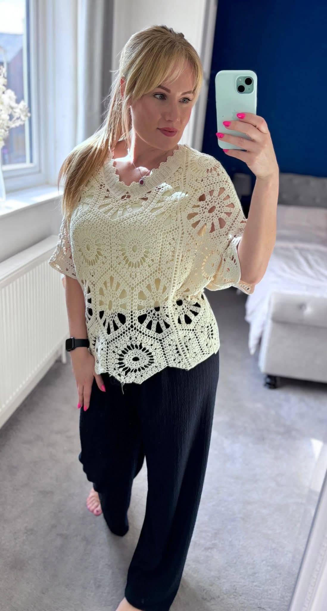 Zena  Scallop Hem Crochet Tops