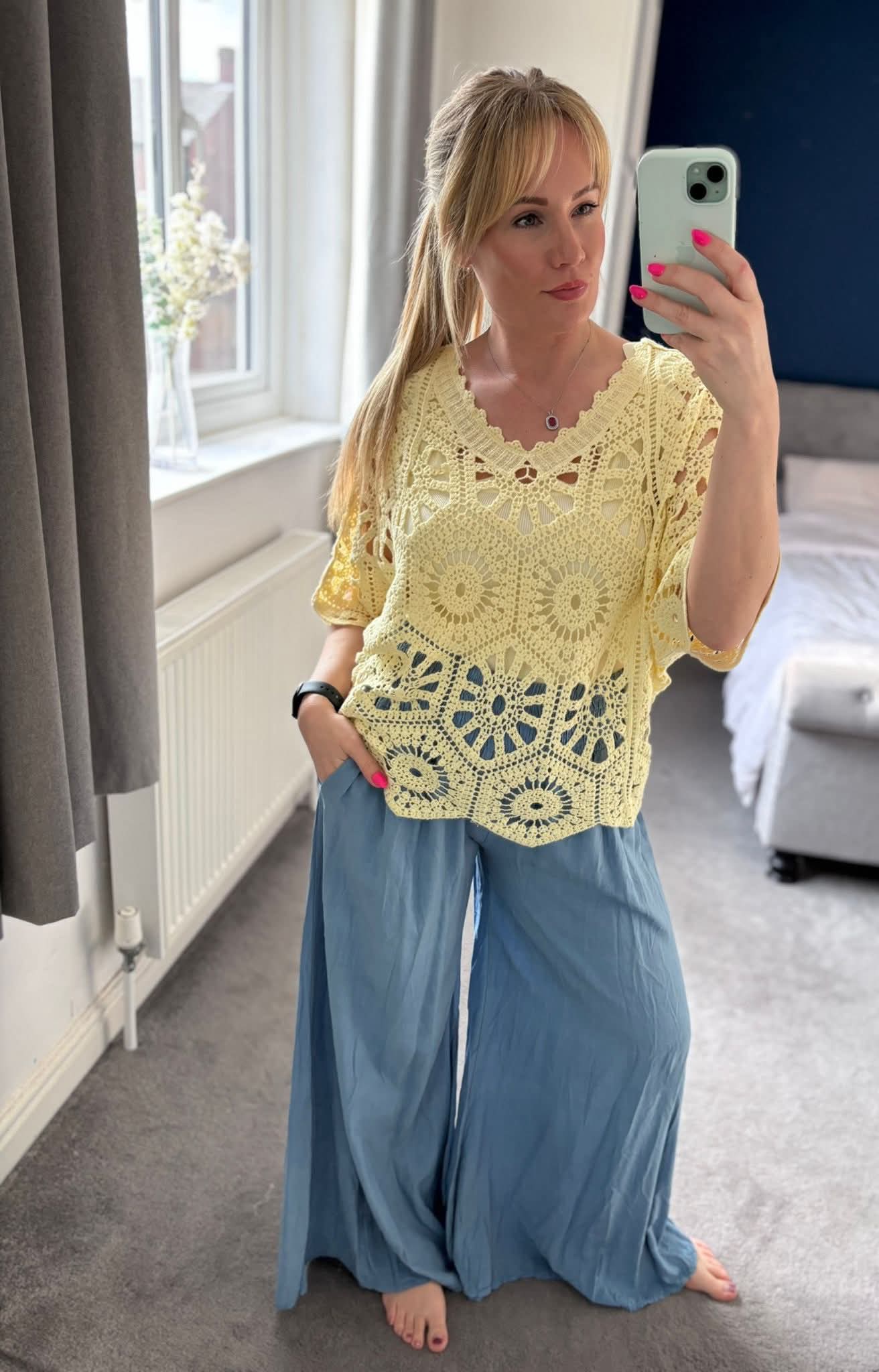 Zena  Scallop Hem Crochet Tops
